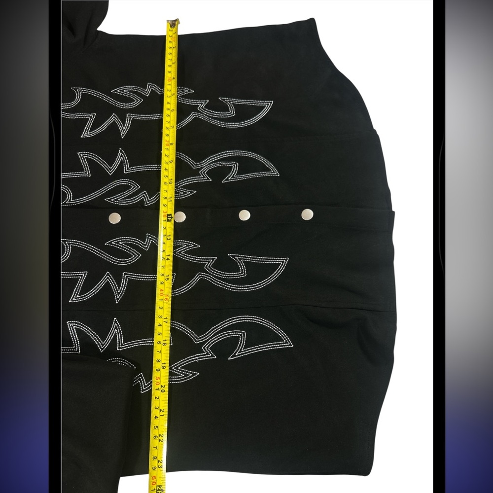 Statement Western‎ Embroidered Button-Down Shirt - Black & Silver - Picture 5 of 9